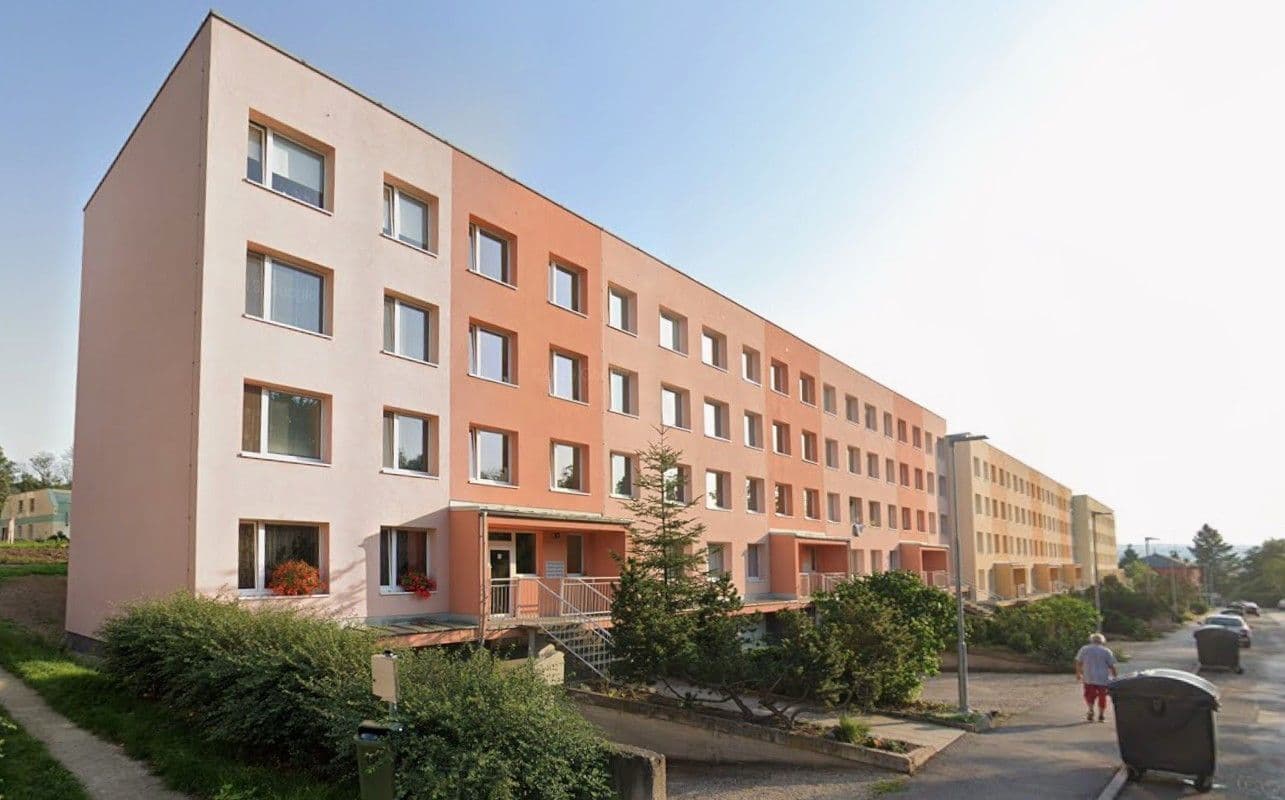 Prenájom bytu 3-izbový 56 m², U Remízku, Hořovice, Středočeský kraj Prenájom bytu 3-izbový 56 m², U Remízku, Hořovice, Středočeský kraj