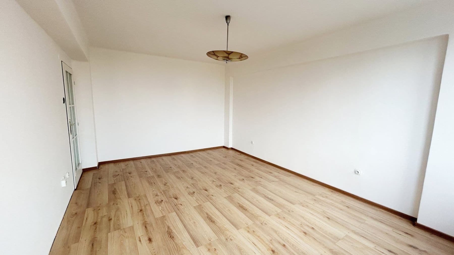 Prenájom bytu 2-izbový 53 m², Rimavské Soboty, Kolín, Středočeský kraj Prenájom bytu 2-izbový 53 m², Rimavské Soboty, Kolín, Středočeský kraj