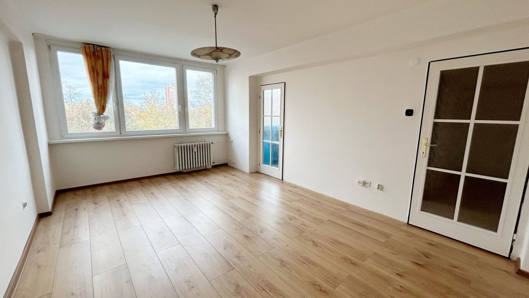 Prenájom bytu 2-izbový 53 m², Rimavské Soboty, Kolín, Středočeský kraj Prenájom bytu 2-izbový 53 m², Rimavské Soboty, Kolín, Středočeský kraj