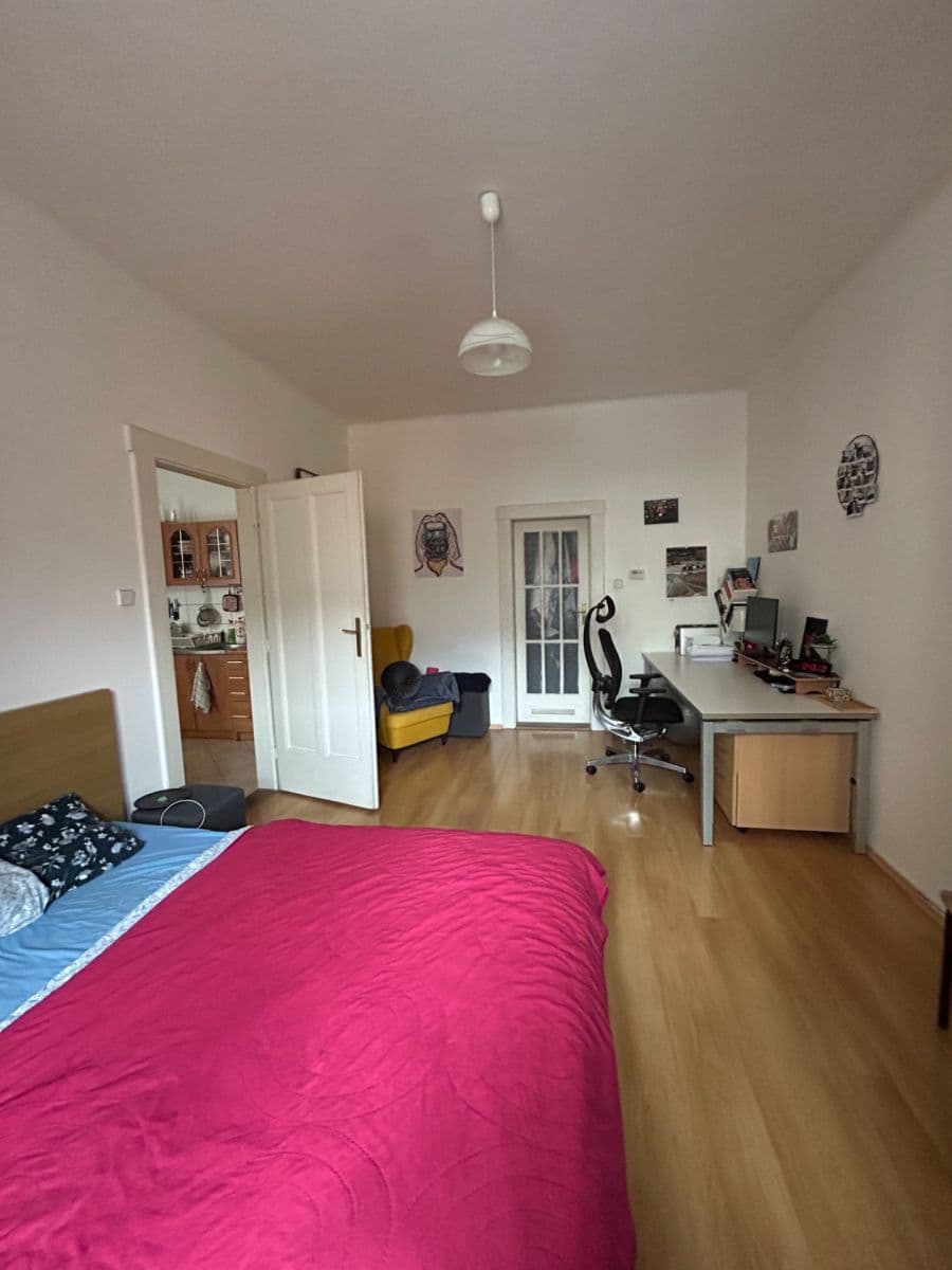 Prenájom bytu 1-izbový 48 m², Hartigova, Praha, Praha Prenájom bytu 1-izbový 48 m², Hartigova, Praha, Praha