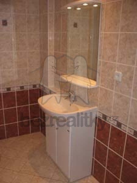 Prenájom bytu 1-izbový 48 m², Hartigova, Praha, Praha Prenájom bytu 1-izbový 48 m², Hartigova, Praha, Praha