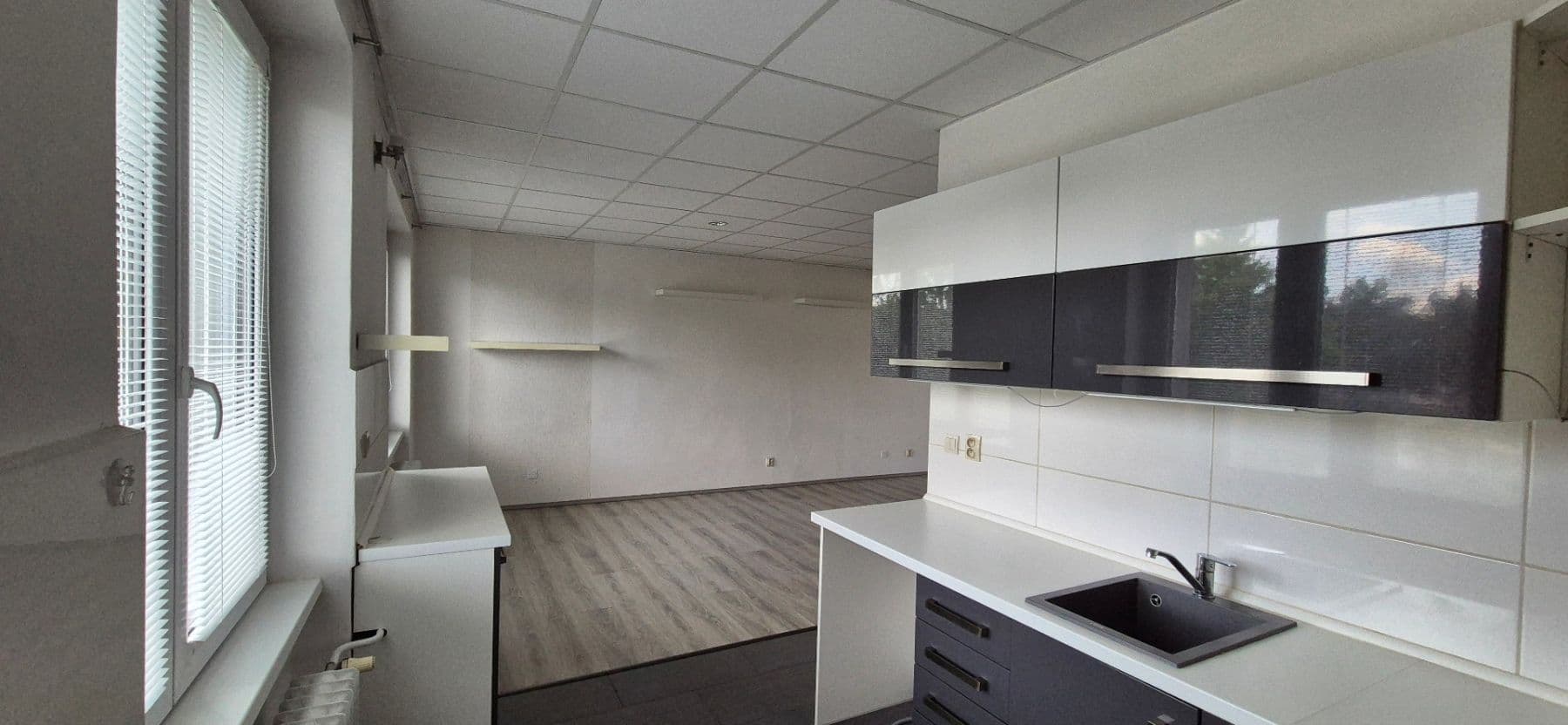 Prenájom bytu 1-izbový 50 m², Antonína Sovy, Česká Lípa, Liberecký kraj Prenájom bytu 1-izbový 50 m², Antonína Sovy, Česká Lípa, Liberecký kraj