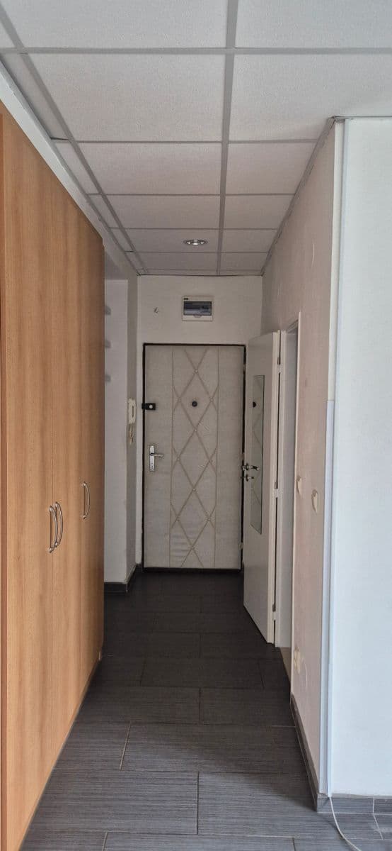 Prenájom bytu 1-izbový 50 m², Antonína Sovy, Česká Lípa, Liberecký kraj Prenájom bytu 1-izbový 50 m², Antonína Sovy, Česká Lípa, Liberecký kraj