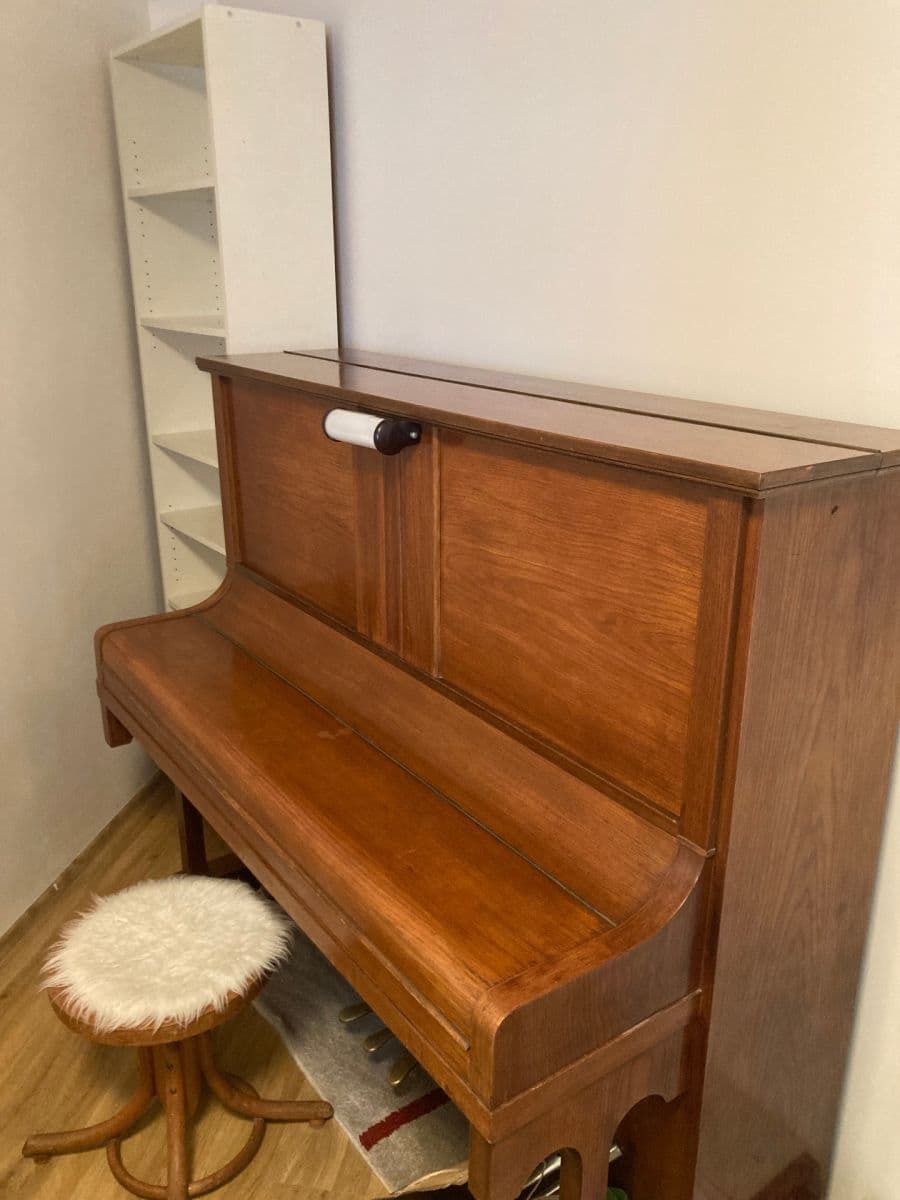 Prenájom bytu 3-izbový 100 m², U Jezera, Praha, Praha Prenájom bytu 3-izbový 100 m², U Jezera, Praha, Praha