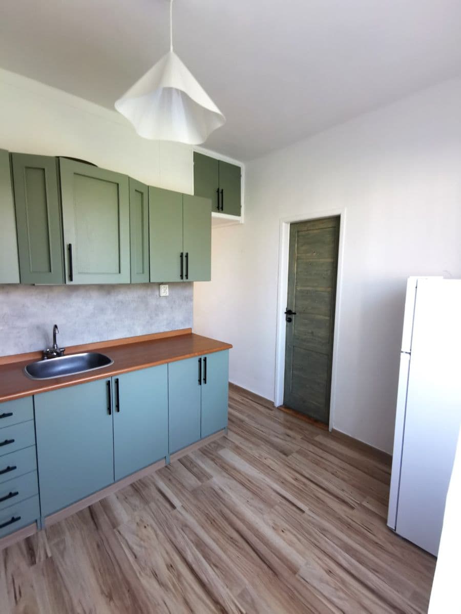 Prenájom bytu 2-izbový 54 m², Dusíkova, Čáslav, Středočeský kraj Prenájom bytu 2-izbový 54 m², Dusíkova, Čáslav, Středočeský kraj