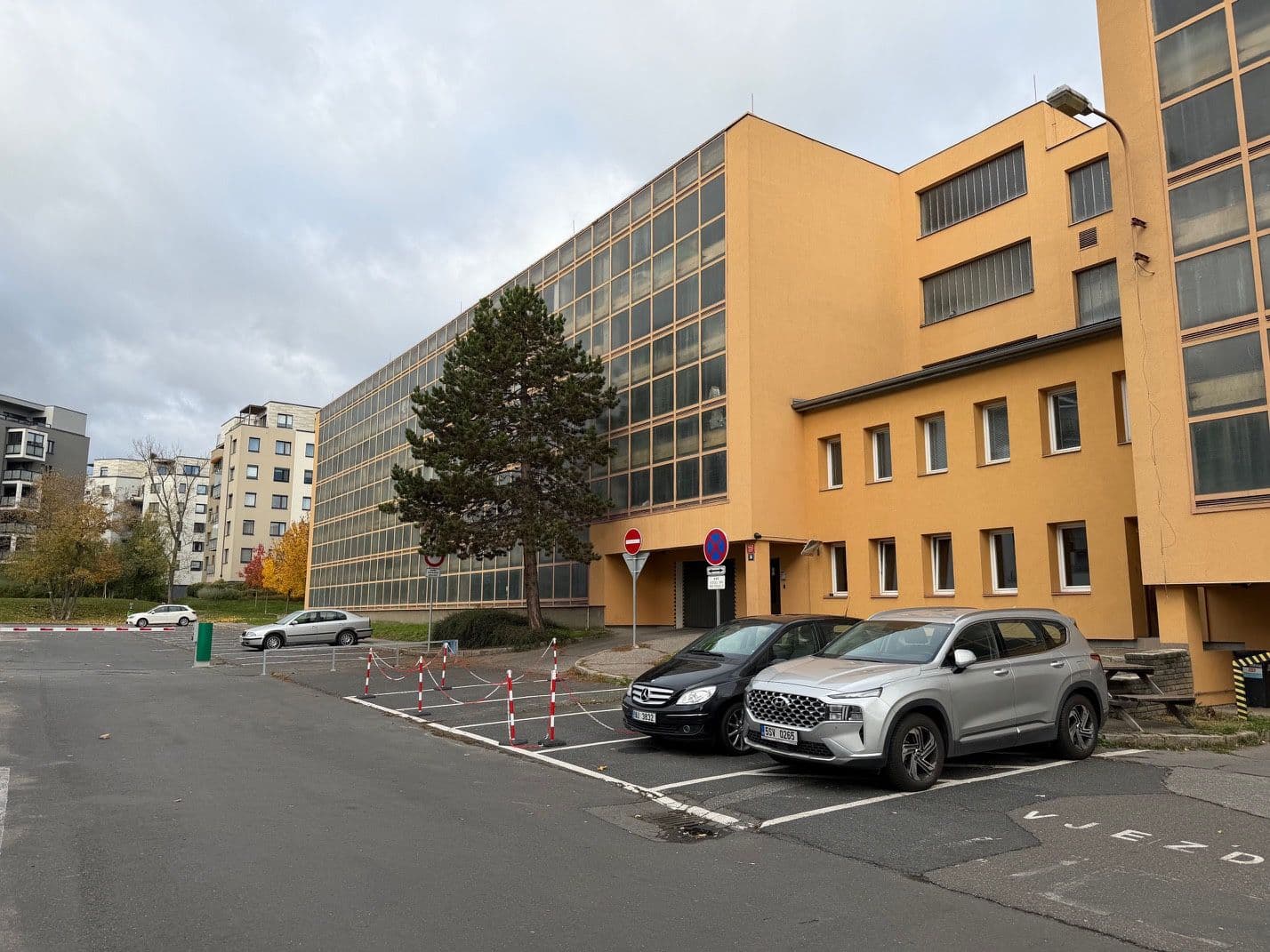 Predaj garáže 18 m², Praha, Praha Predaj garáže 18 m², Praha, Praha