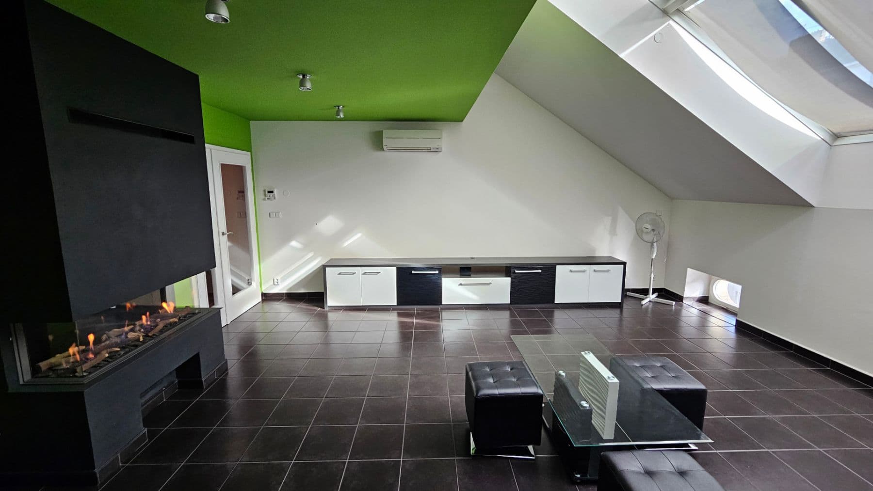 Prenájom bytu 2-izbový 82 m², Myslíkova, Praha, Praha Prenájom bytu 2-izbový 82 m², Myslíkova, Praha, Praha