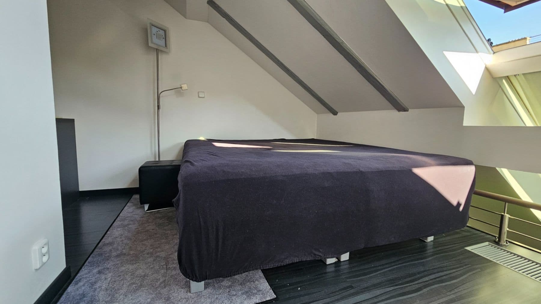 Prenájom bytu 2-izbový 82 m², Myslíkova, Praha, Praha Prenájom bytu 2-izbový 82 m², Myslíkova, Praha, Praha