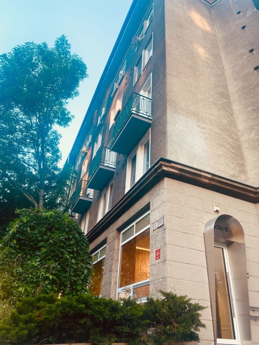 Predaj bytu 3-izbový 56 m², Björnsonova, Bratislava - mestská časť Staré Mesto, Bratislavský kraj Predaj bytu 3-izbový 56 m², Björnsonova, Bratislava - mestská časť Staré Mesto, Bratislavský kraj