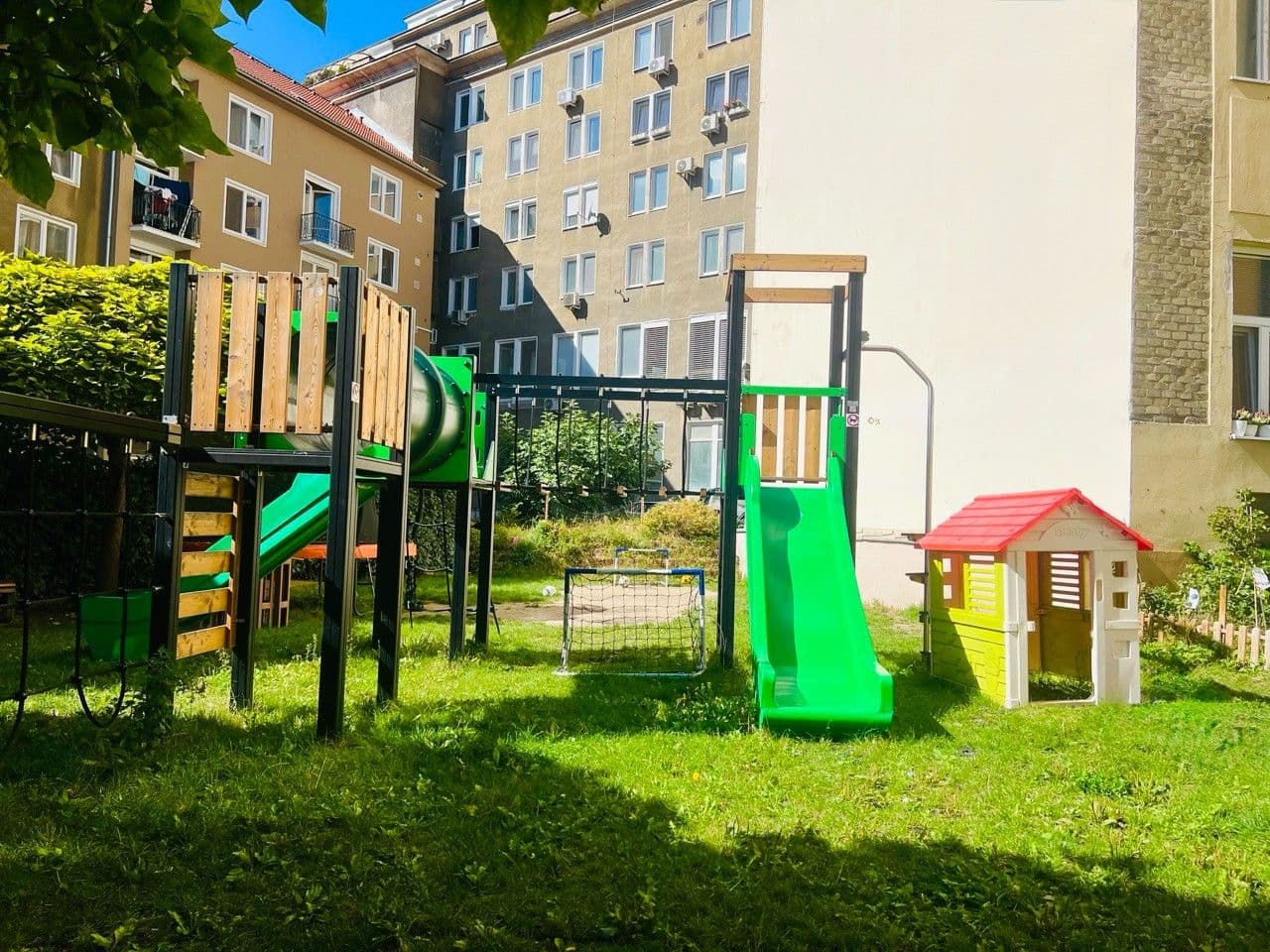 Predaj bytu 3-izbový 56 m², Björnsonova, Bratislava - mestská časť Staré Mesto, Bratislavský kraj Predaj bytu 3-izbový 56 m², Björnsonova, Bratislava - mestská časť Staré Mesto, Bratislavský kraj