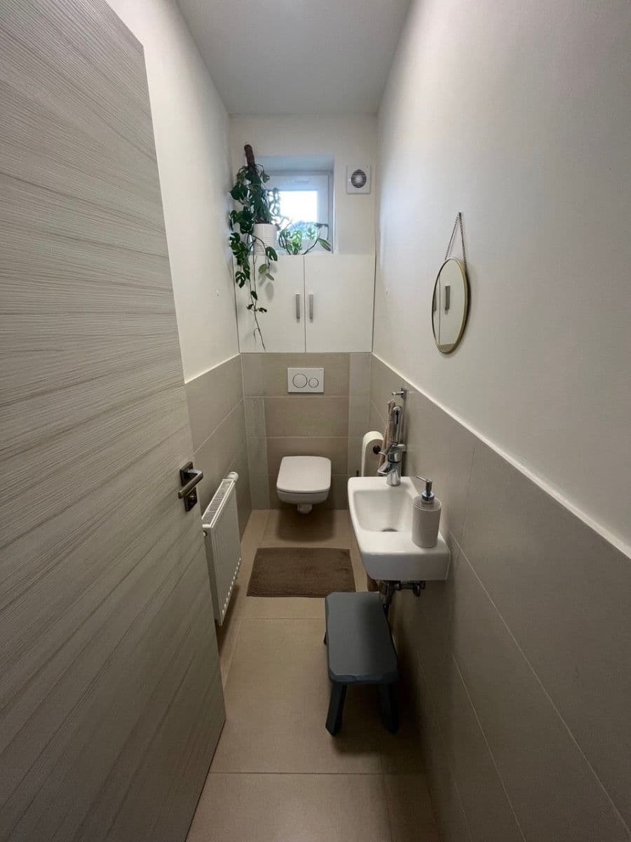 Predaj domu 137 m², pozemek 472 m², Modřínová, Zlonín, Středočeský kraj Predaj domu 137 m², pozemek 472 m², Modřínová, Zlonín, Středočeský kraj