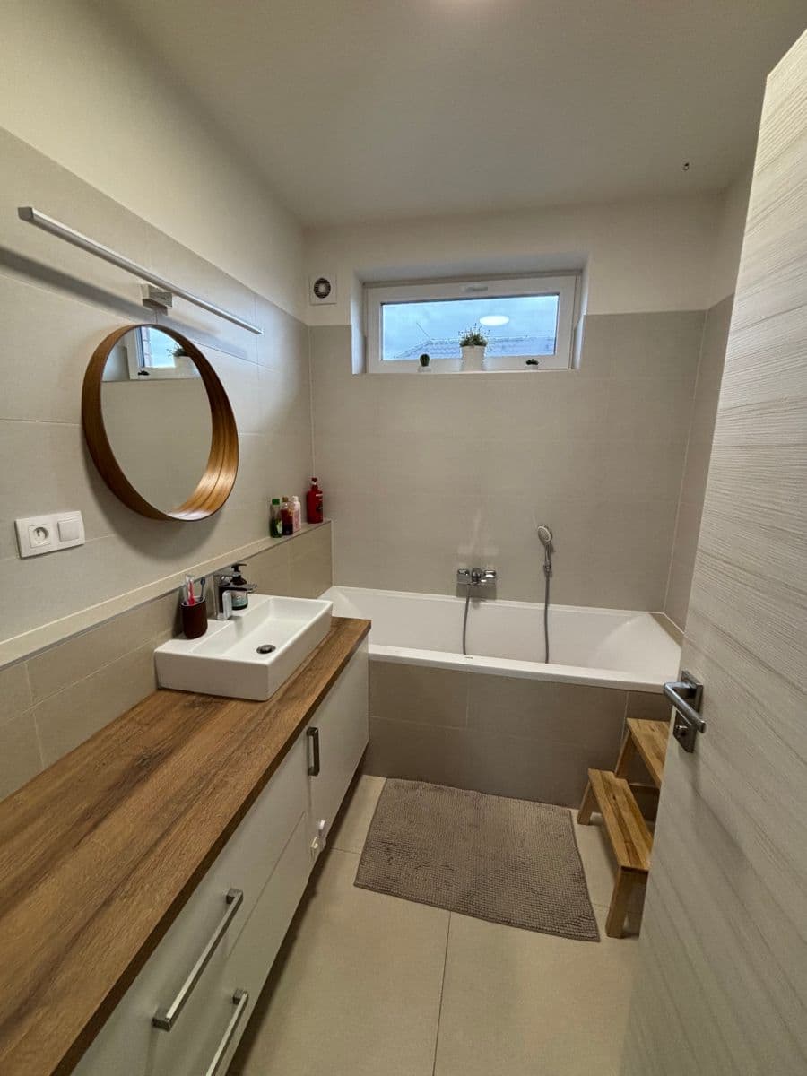 Predaj domu 137 m², pozemek 472 m², Modřínová, Zlonín, Středočeský kraj Predaj domu 137 m², pozemek 472 m², Modřínová, Zlonín, Středočeský kraj