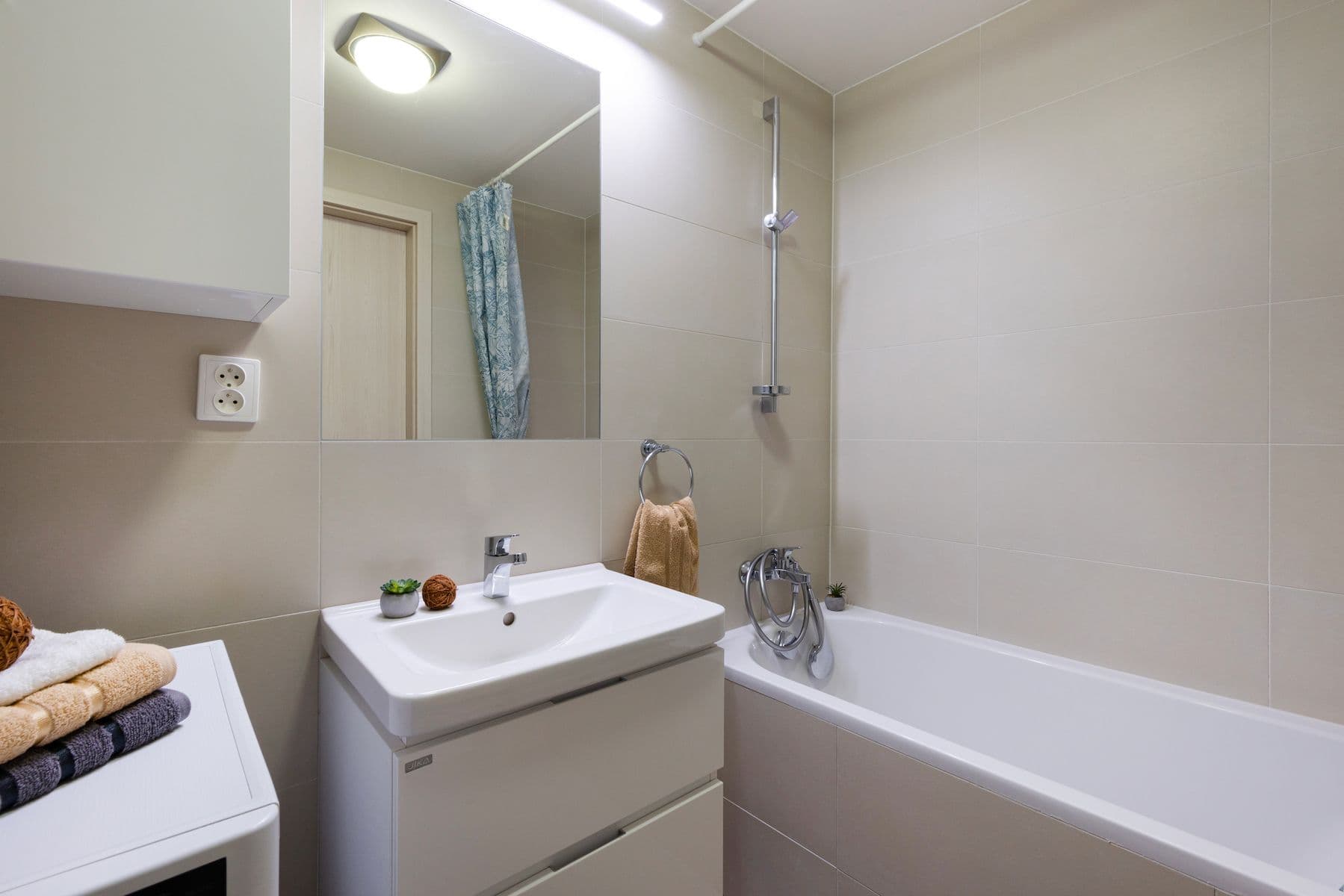 Predaj bytu 3-izbový 56 m², Hlaváčkova, Praha, Praha Predaj bytu 3-izbový 56 m², Hlaváčkova, Praha, Praha