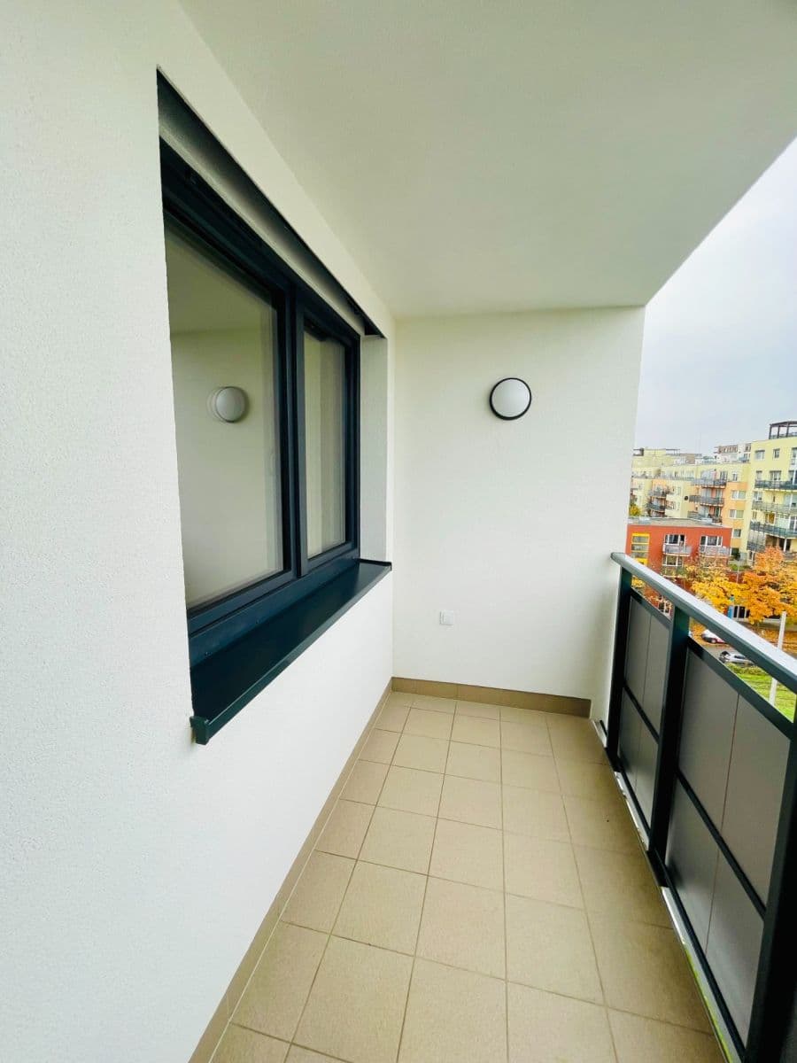 Prenájom bytu 2-izbový 42 m², Miloše Havla, Praha, Praha Prenájom bytu 2-izbový 42 m², Miloše Havla, Praha, Praha