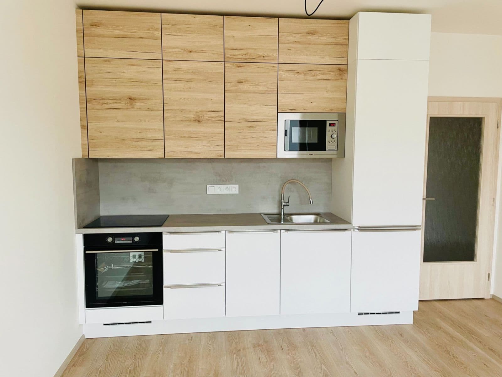 Prenájom bytu 2-izbový 42 m², Miloše Havla, Praha, Praha Prenájom bytu 2-izbový 42 m², Miloše Havla, Praha, Praha
