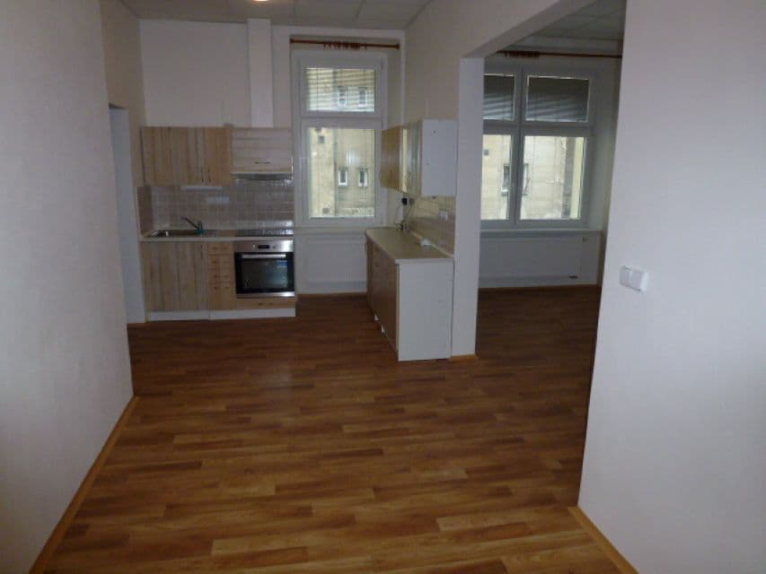 Prenájom bytu 1-izbový 43 m², Masarykova třída, Olomouc, Olomoucký kraj Prenájom bytu 1-izbový 43 m², Masarykova třída, Olomouc, Olomoucký kraj