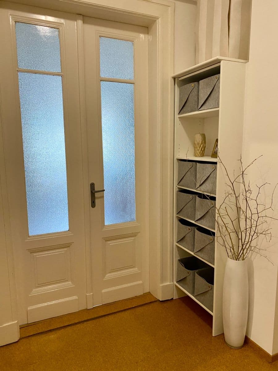 Prenájom bytu 2-izbový 80 m², Gorkého, Bratislava - mestská časť Staré Mesto, Bratislavský kraj Prenájom bytu 2-izbový 80 m², Gorkého, Bratislava - mestská časť Staré Mesto, Bratislavský kraj