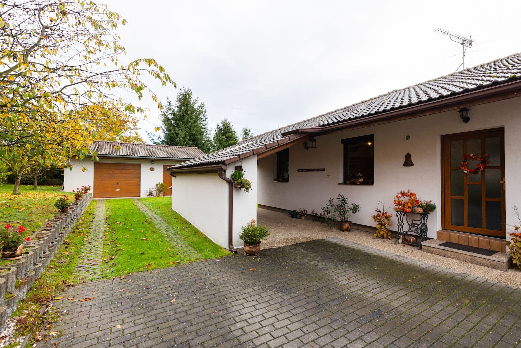 Predaj domu 92 m², pozemek 1.453 m², Benešov, Středočeský kraj Predaj domu 92 m², pozemek 1.453 m², Benešov, Středočeský kraj