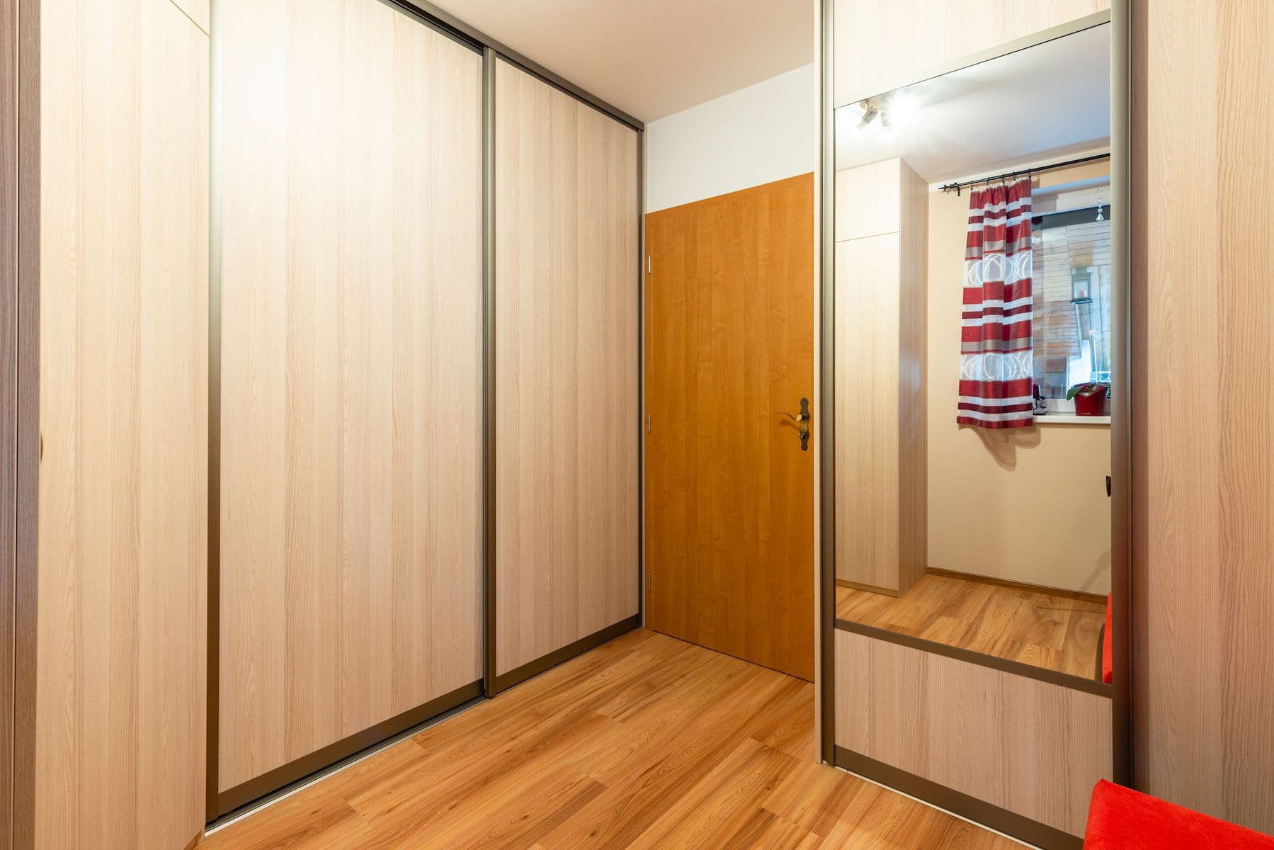 Predaj domu 92 m², pozemek 1.453 m², Benešov, Středočeský kraj Predaj domu 92 m², pozemek 1.453 m², Benešov, Středočeský kraj