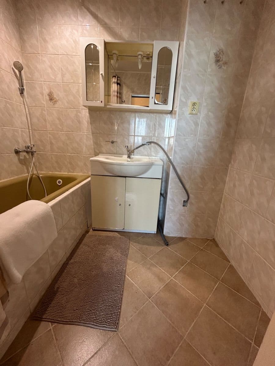 Prenájom bytu 3-izbový 67 m², Dürerova, Praha, Praha Prenájom bytu 3-izbový 67 m², Dürerova, Praha, Praha