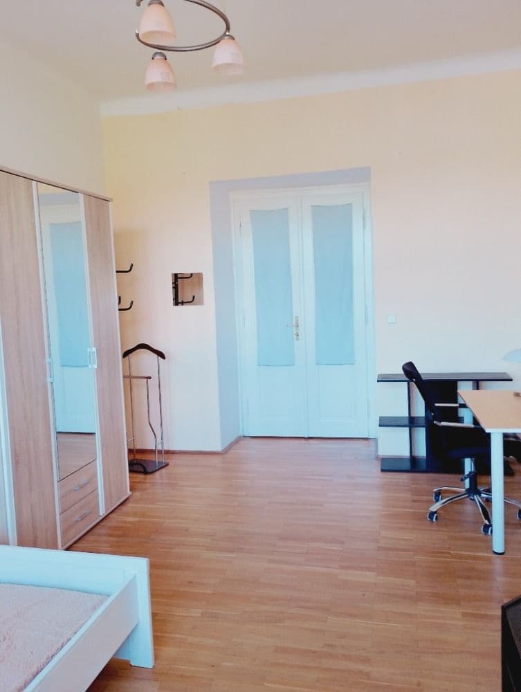 Prenájom bytu 3-izbový 114 m², Husitská, Praha, Praha Prenájom bytu 3-izbový 114 m², Husitská, Praha, Praha