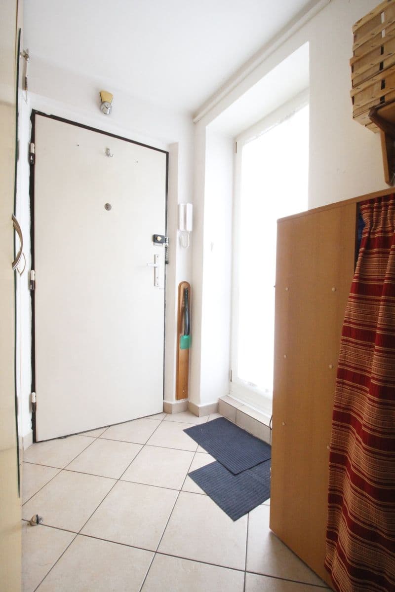 Prenájom bytu 1-izbový 52 m², náměstí 14. října, Praha, Praha Prenájom bytu 1-izbový 52 m², náměstí 14. října, Praha, Praha