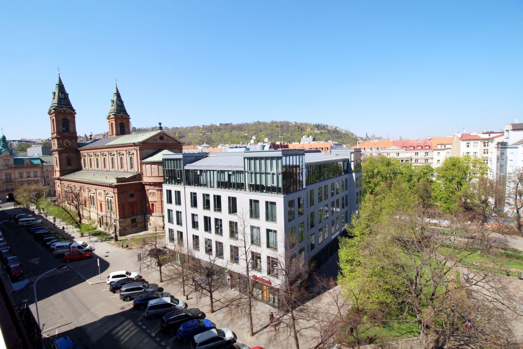 Prenájom bytu 1-izbový 52 m², náměstí 14. října, Praha, Praha Prenájom bytu 1-izbový 52 m², náměstí 14. října, Praha, Praha