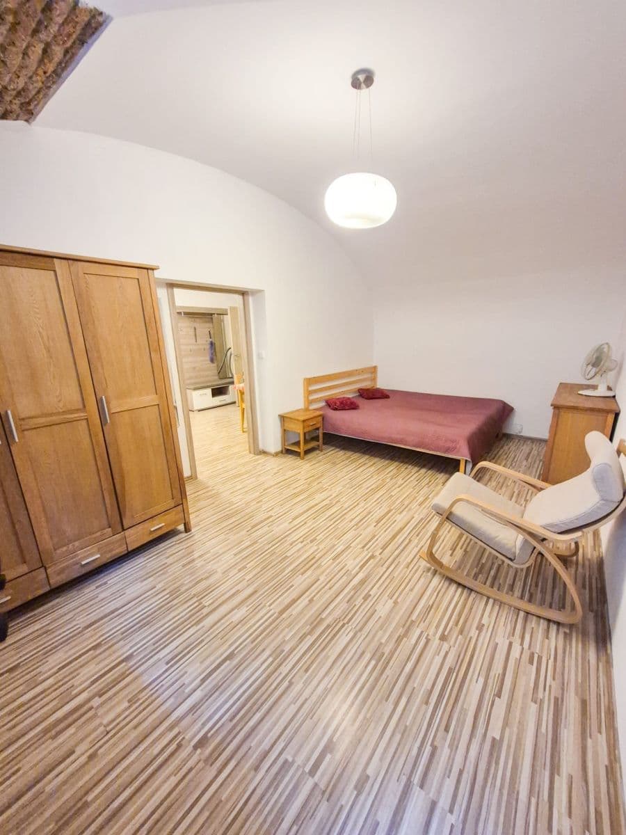 Prenájom bytu 2-izbový 40 m², Drtinova, Praha, Praha Prenájom bytu 2-izbový 40 m², Drtinova, Praha, Praha