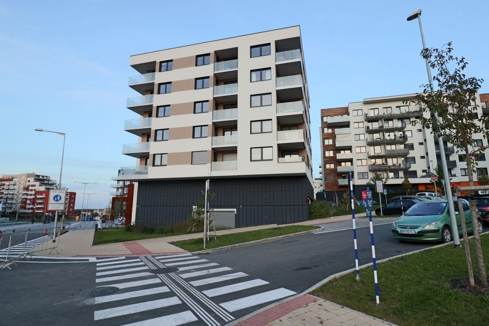 Prenájom bytu 2-izbový 48 m², náměstí Olgy Scheinpflugové, Praha, Praha Prenájom bytu 2-izbový 48 m², náměstí Olgy Scheinpflugové, Praha, Praha