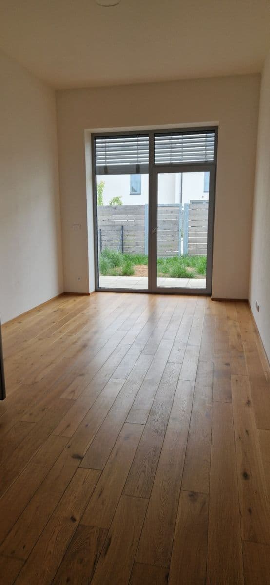 Prenájom bytu 1-izbový 35 m², Bohutín, Středočeský kraj Prenájom bytu 1-izbový 35 m², Bohutín, Středočeský kraj