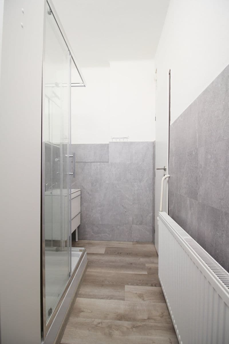 Prenájom bytu 4-izbový 85 m², Studentská, Poděbrady, Středočeský kraj Prenájom bytu 4-izbový 85 m², Studentská, Poděbrady, Středočeský kraj