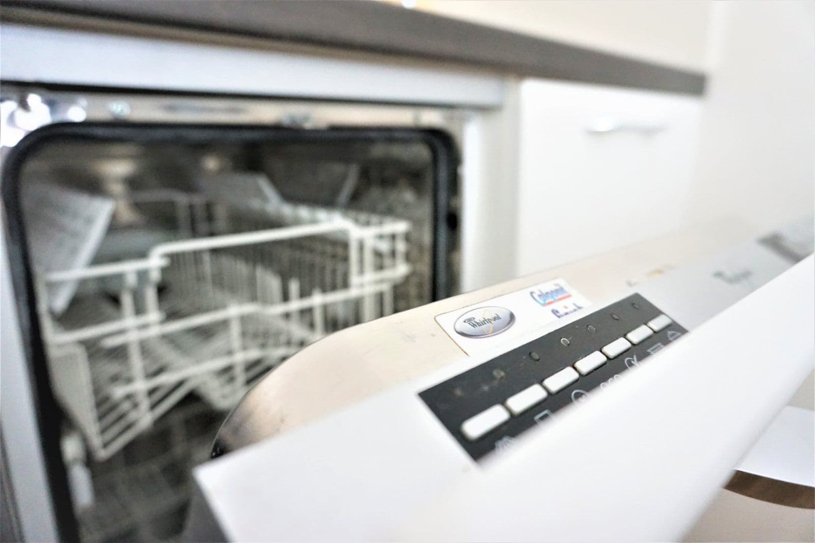 Prenájom bytu 1-izbový 30 m², Milotická, Praha, Praha Prenájom bytu 1-izbový 30 m², Milotická, Praha, Praha