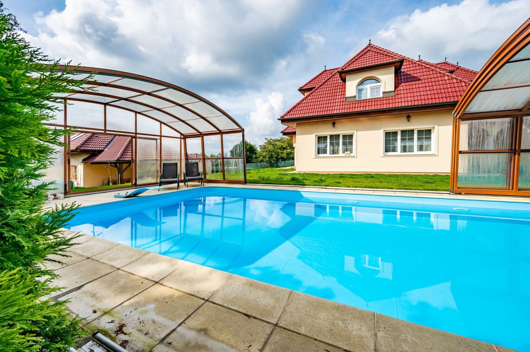 Predaj domu 674 m², pozemek 1.567 m², Vrcha II, Divišov, Středočeský kraj Predaj domu 674 m², pozemek 1.567 m², Vrcha II, Divišov, Středočeský kraj