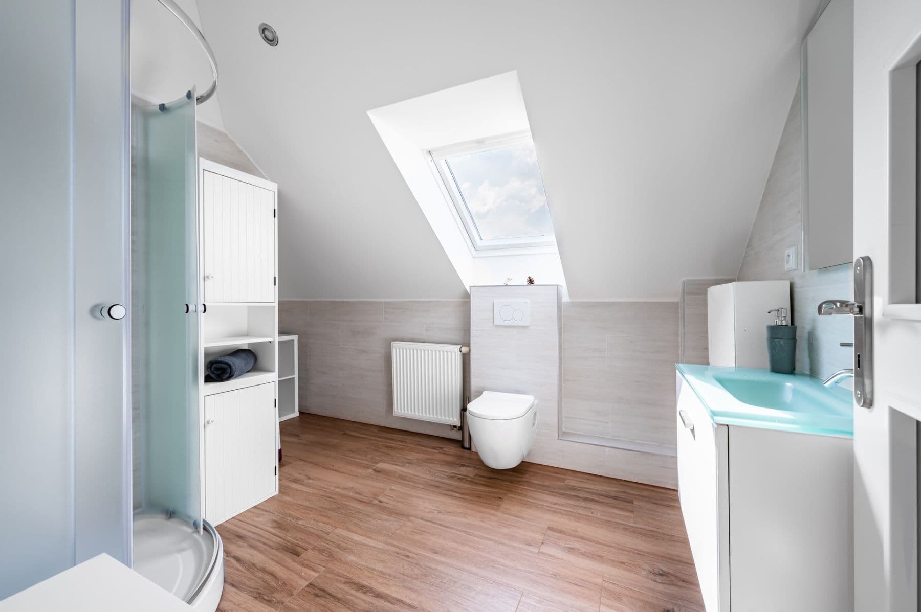 Predaj domu 674 m², pozemek 1.567 m², Vrcha II, Divišov, Středočeský kraj Predaj domu 674 m², pozemek 1.567 m², Vrcha II, Divišov, Středočeský kraj