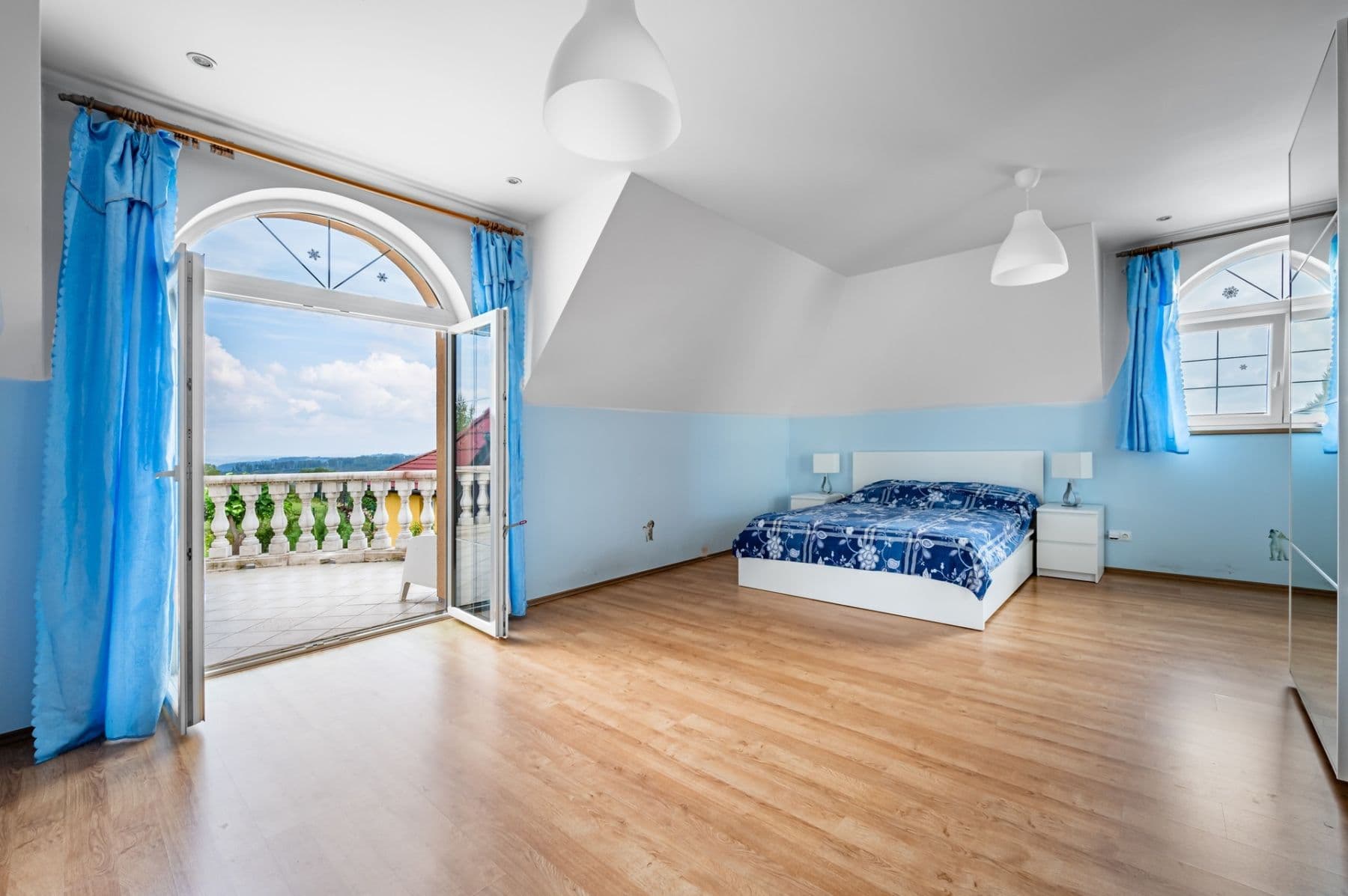 Predaj domu 674 m², pozemek 1.567 m², Vrcha II, Divišov, Středočeský kraj Predaj domu 674 m², pozemek 1.567 m², Vrcha II, Divišov, Středočeský kraj