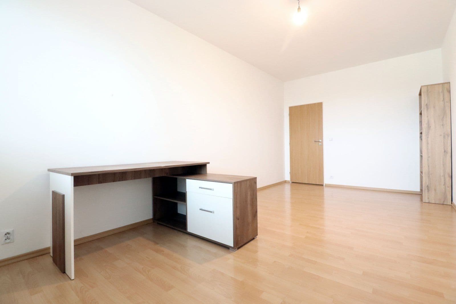 Prenájom bytu 3-izbový 86 m², Lipnická, Praha, Praha Prenájom bytu 3-izbový 86 m², Lipnická, Praha, Praha