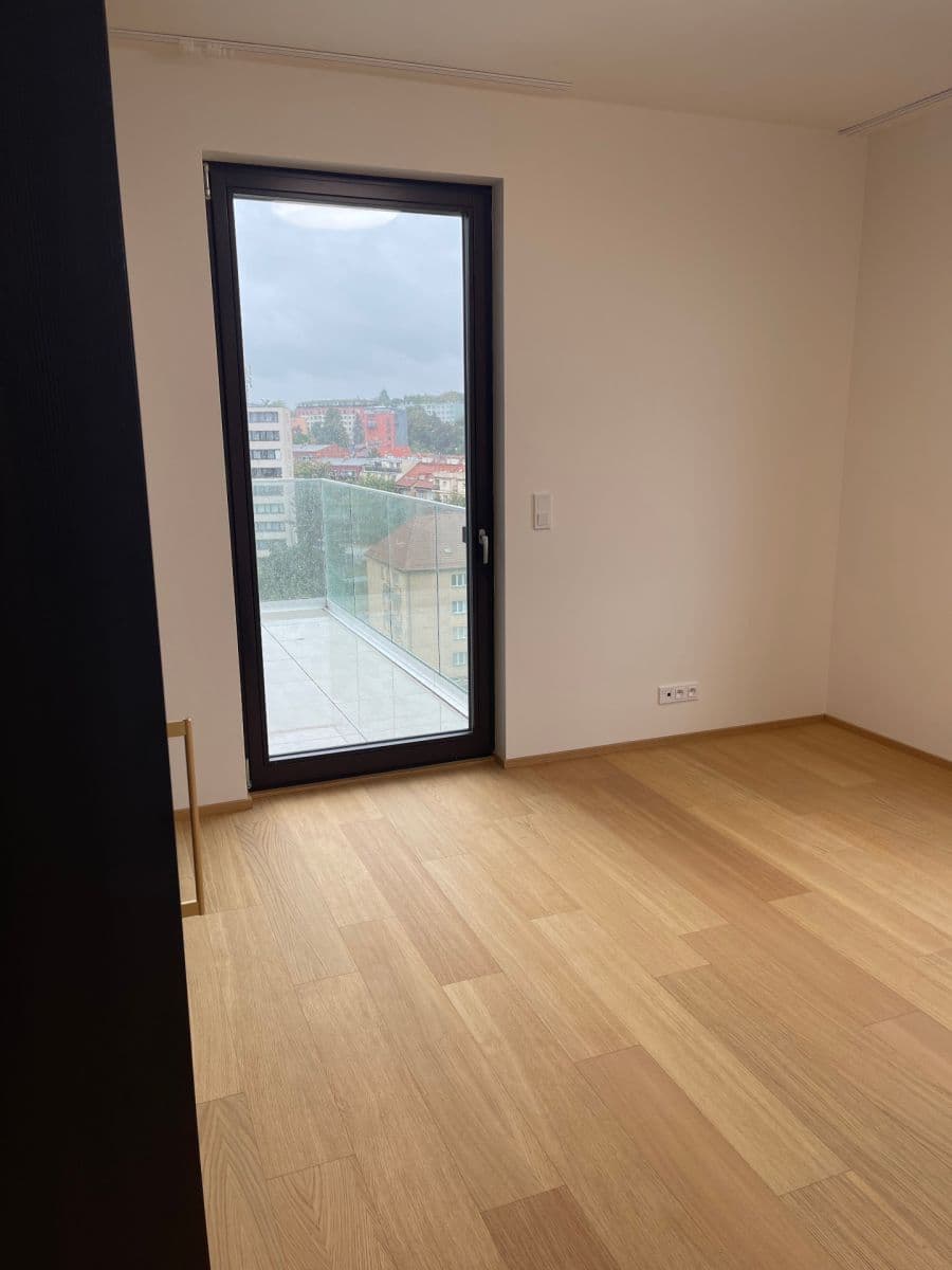 Predaj bytu 3-izbový 86 m², V Třešňovce, Praha, Praha Predaj bytu 3-izbový 86 m², V Třešňovce, Praha, Praha