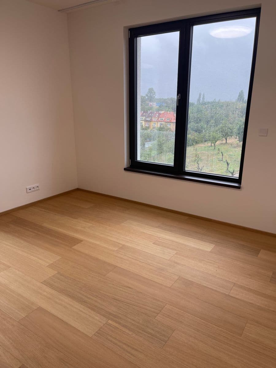 Predaj bytu 3-izbový 86 m², V Třešňovce, Praha, Praha Predaj bytu 3-izbový 86 m², V Třešňovce, Praha, Praha
