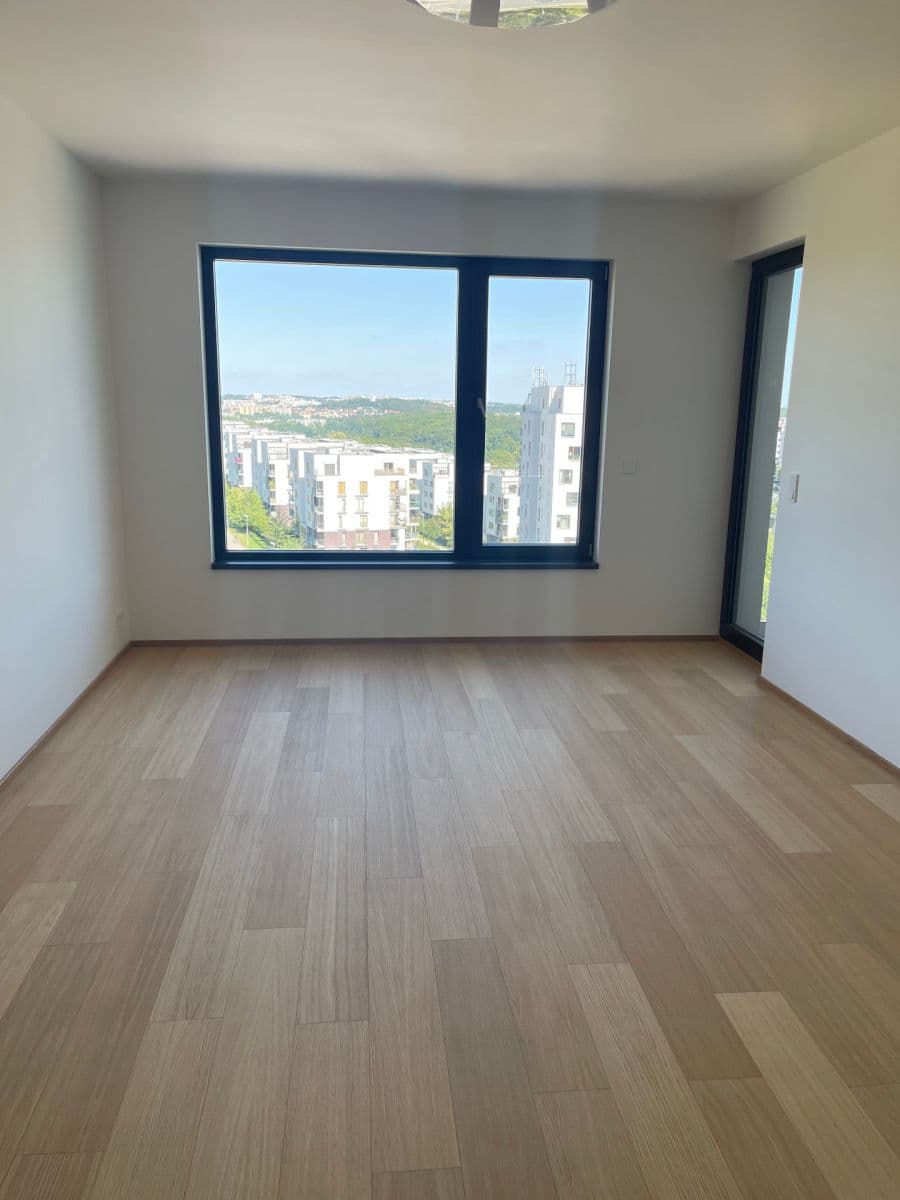 Predaj bytu 3-izbový 80 m², V Třešňovce, Praha, Praha Predaj bytu 3-izbový 80 m², V Třešňovce, Praha, Praha