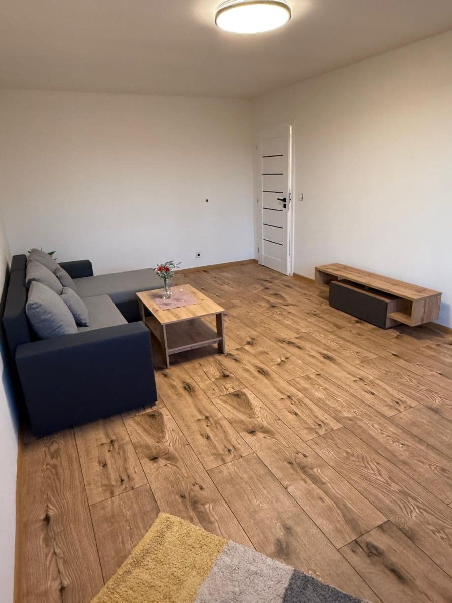 Predaj bytu 1-izbový 37 m², Na Vavřinci, Slaný, Středočeský kraj Predaj bytu 1-izbový 37 m², Na Vavřinci, Slaný, Středočeský kraj