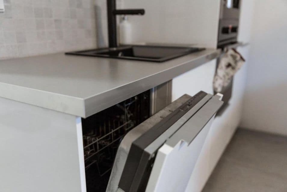 Prenájom bytu 2-izbový 87 m², Holandská, Praha, Praha Prenájom bytu 2-izbový 87 m², Holandská, Praha, Praha