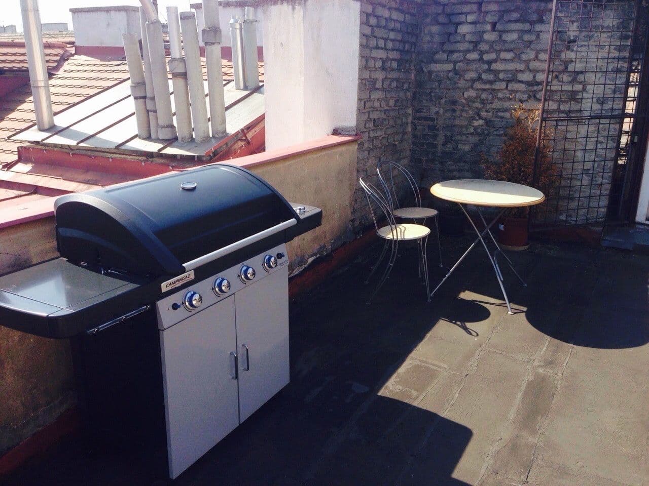 Prenájom bytu 2-izbový 87 m², Holandská, Praha, Praha Prenájom bytu 2-izbový 87 m², Holandská, Praha, Praha