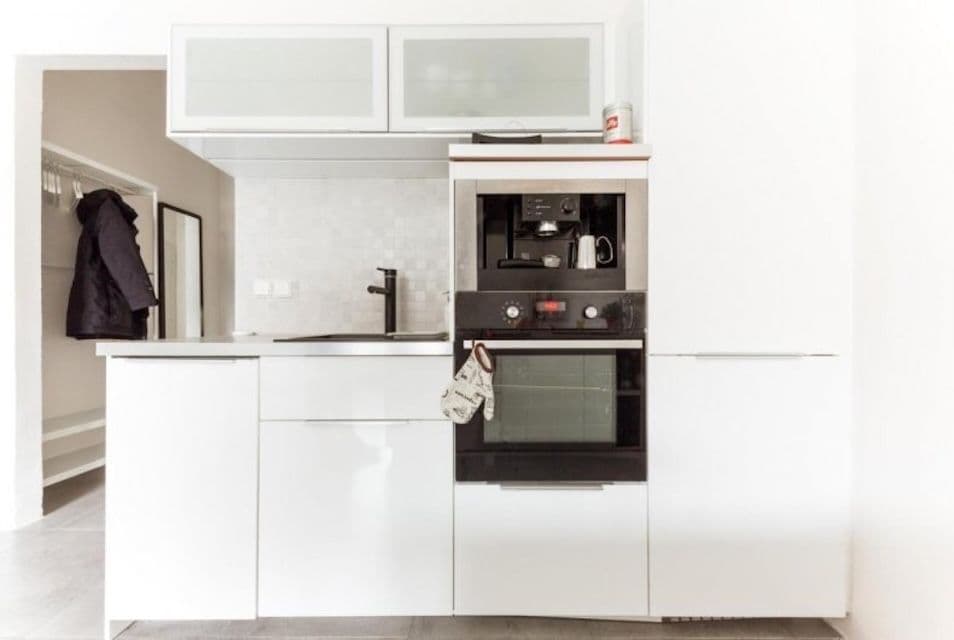 Prenájom bytu 2-izbový 87 m², Holandská, Praha, Praha Prenájom bytu 2-izbový 87 m², Holandská, Praha, Praha