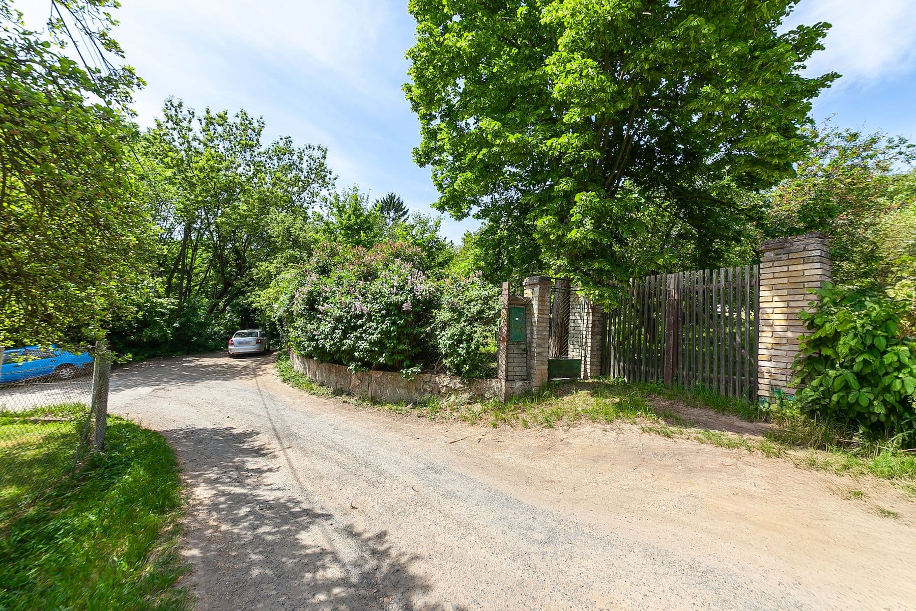 Predaj pozemku 1.552 m², Na Vinicích, Davle, Středočeský kraj Predaj pozemku 1.552 m², Na Vinicích, Davle, Středočeský kraj