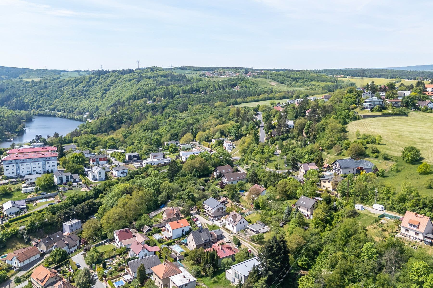 Predaj pozemku 1.552 m², Na Vinicích, Davle, Středočeský kraj Predaj pozemku 1.552 m², Na Vinicích, Davle, Středočeský kraj