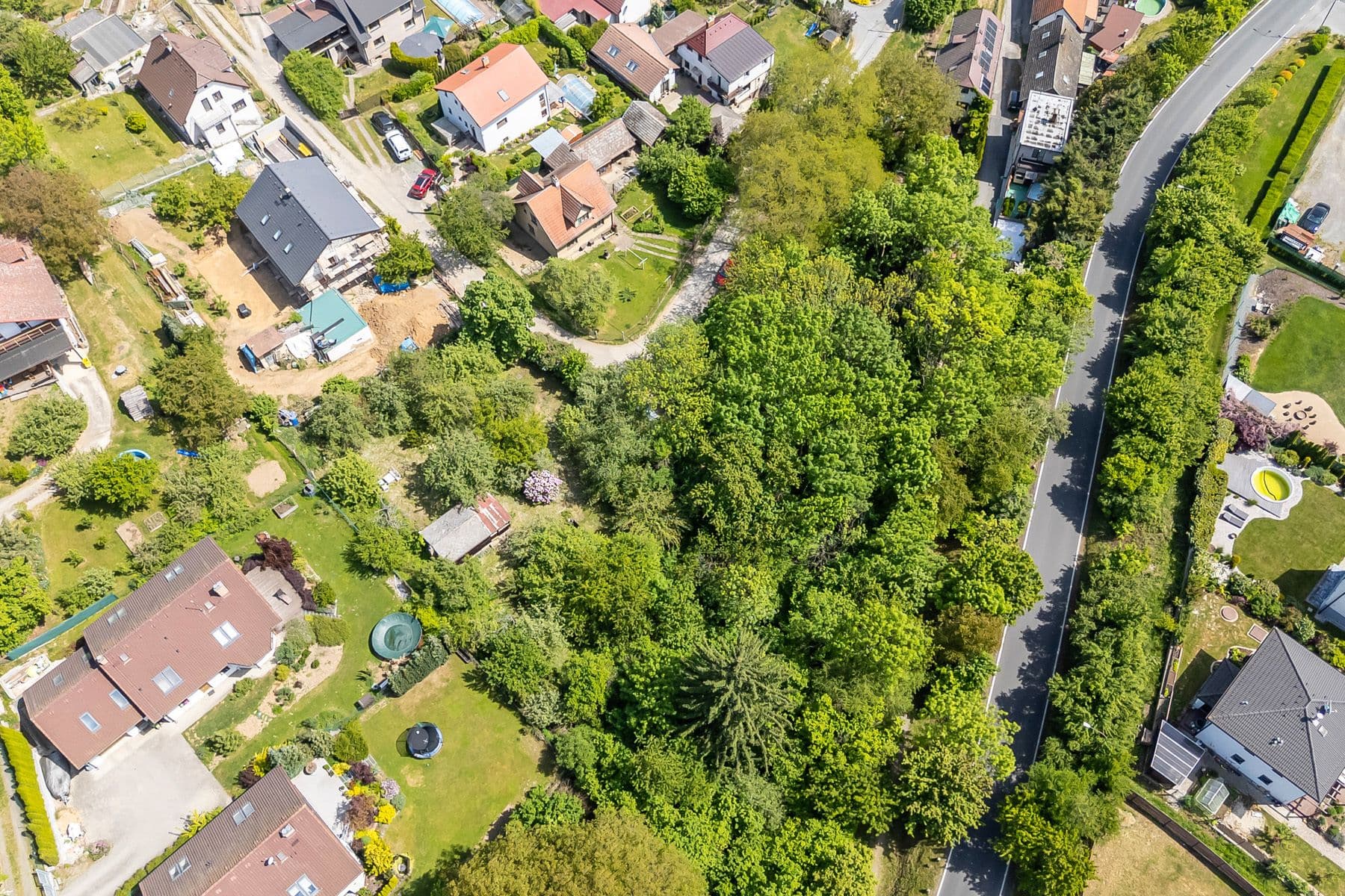 Predaj pozemku 1.552 m², Na Vinicích, Davle, Středočeský kraj Predaj pozemku 1.552 m², Na Vinicích, Davle, Středočeský kraj