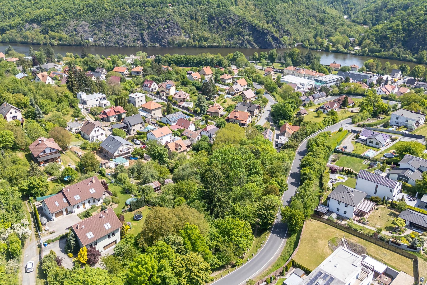 Predaj pozemku 1.552 m², Na Vinicích, Davle, Středočeský kraj Predaj pozemku 1.552 m², Na Vinicích, Davle, Středočeský kraj