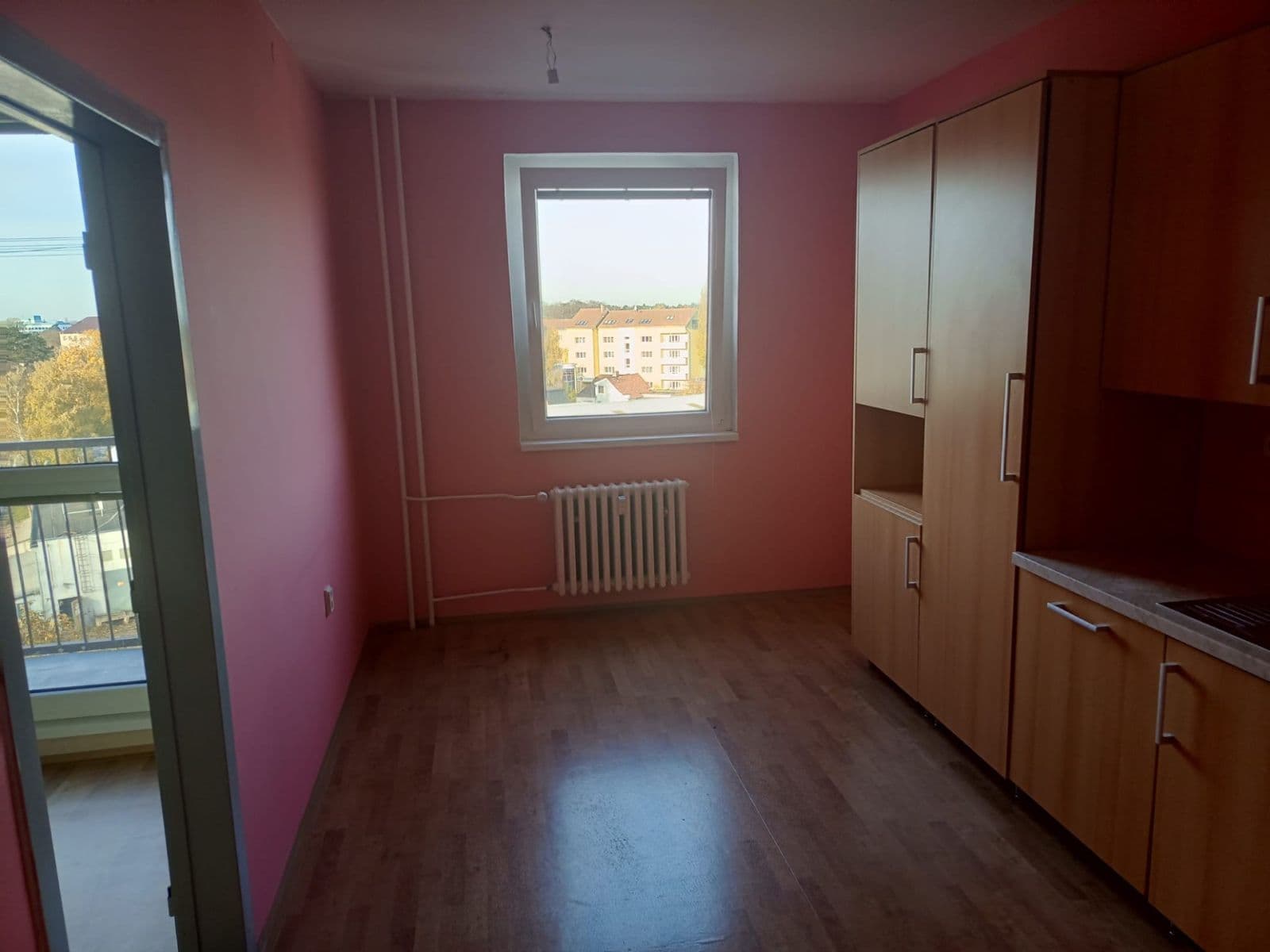 Prenájom bytu 3-izbový 80 m², Kpt. Jaroše, Neratovice, Středočeský kraj Prenájom bytu 3-izbový 80 m², Kpt. Jaroše, Neratovice, Středočeský kraj