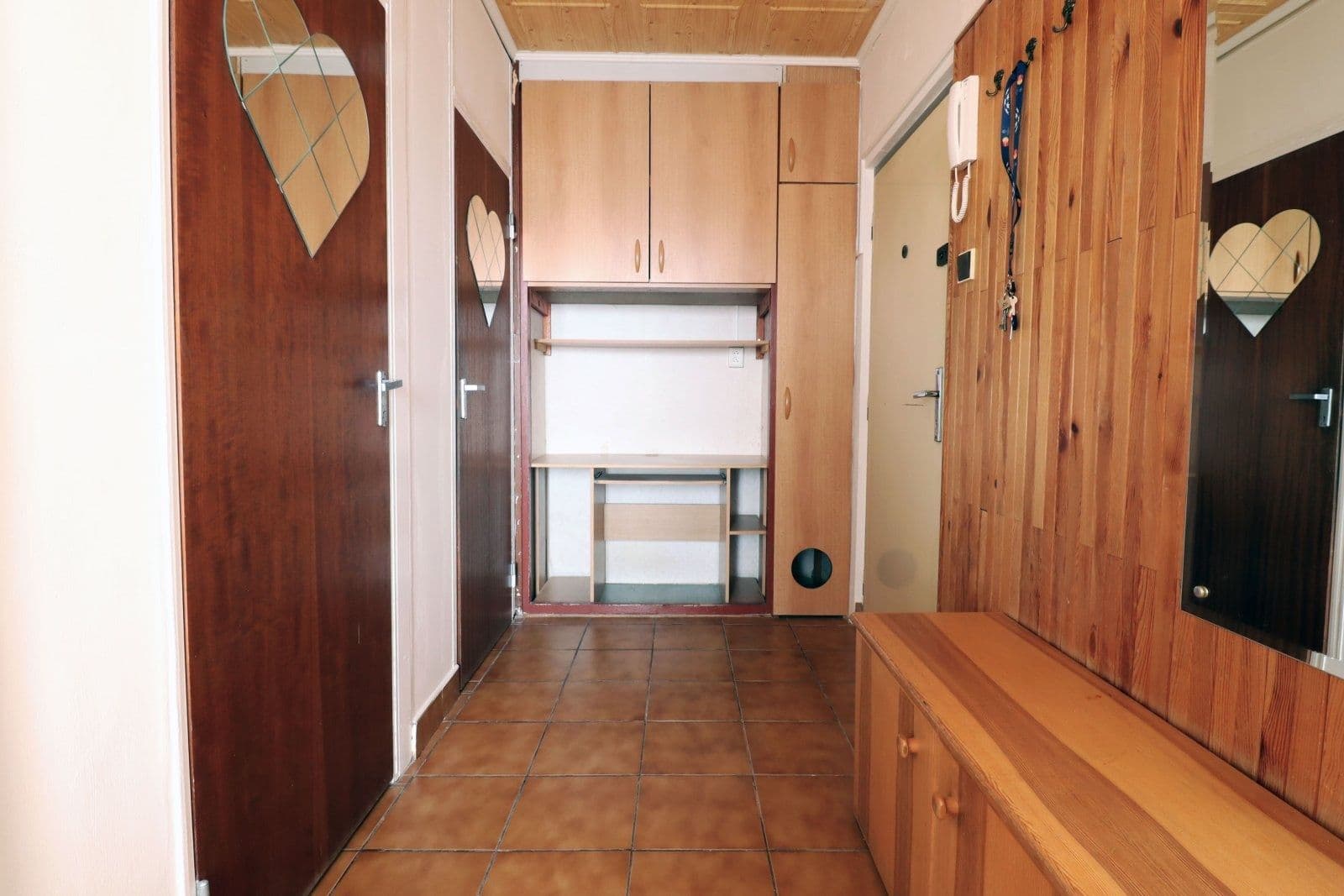 Prenájom bytu 3-izbový 53 m², Lodžská, Praha, Praha Prenájom bytu 3-izbový 53 m², Lodžská, Praha, Praha