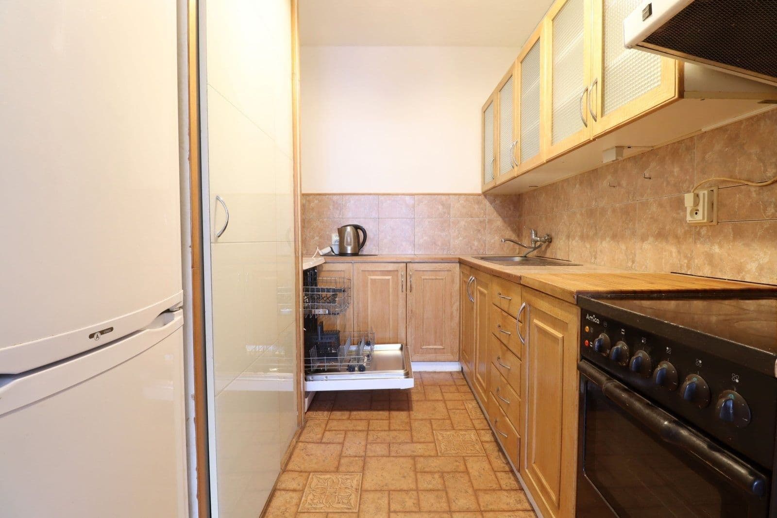 Prenájom bytu 3-izbový 53 m², Lodžská, Praha, Praha Prenájom bytu 3-izbový 53 m², Lodžská, Praha, Praha